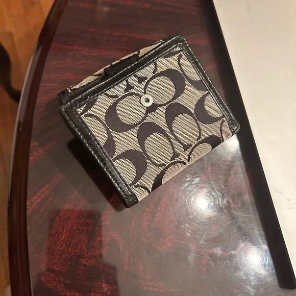 Authentic gently used Coach wallet. - Picture 5 of 5